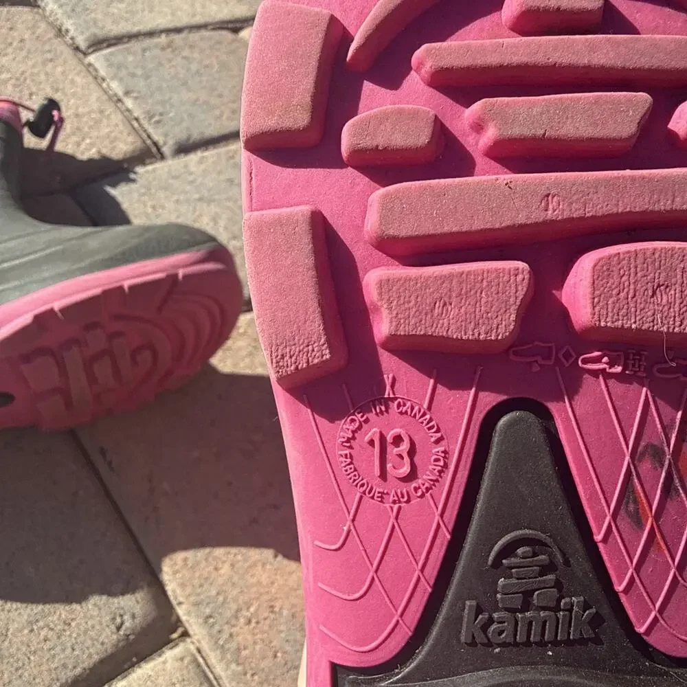 Kamik Snobuster Boots Kids Sz 13 Charcoal Pink Waterproof Winter Snow Boots